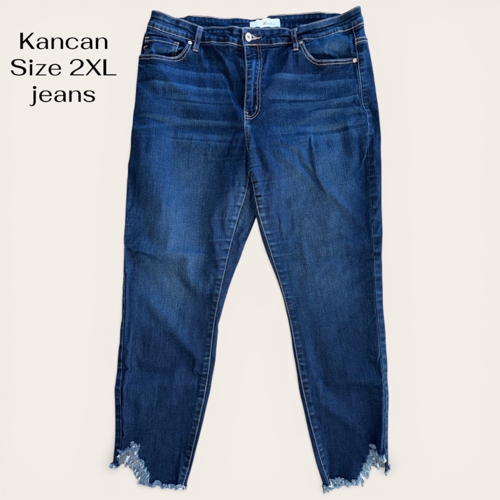 KanCan jeans with raw hem. 2XL